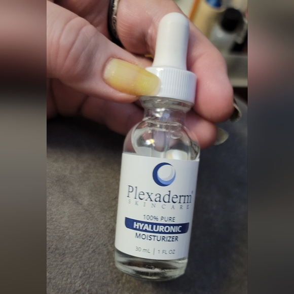 PLEXADERM HYALURONIC MOISTURIZER - Picture 1 of 2